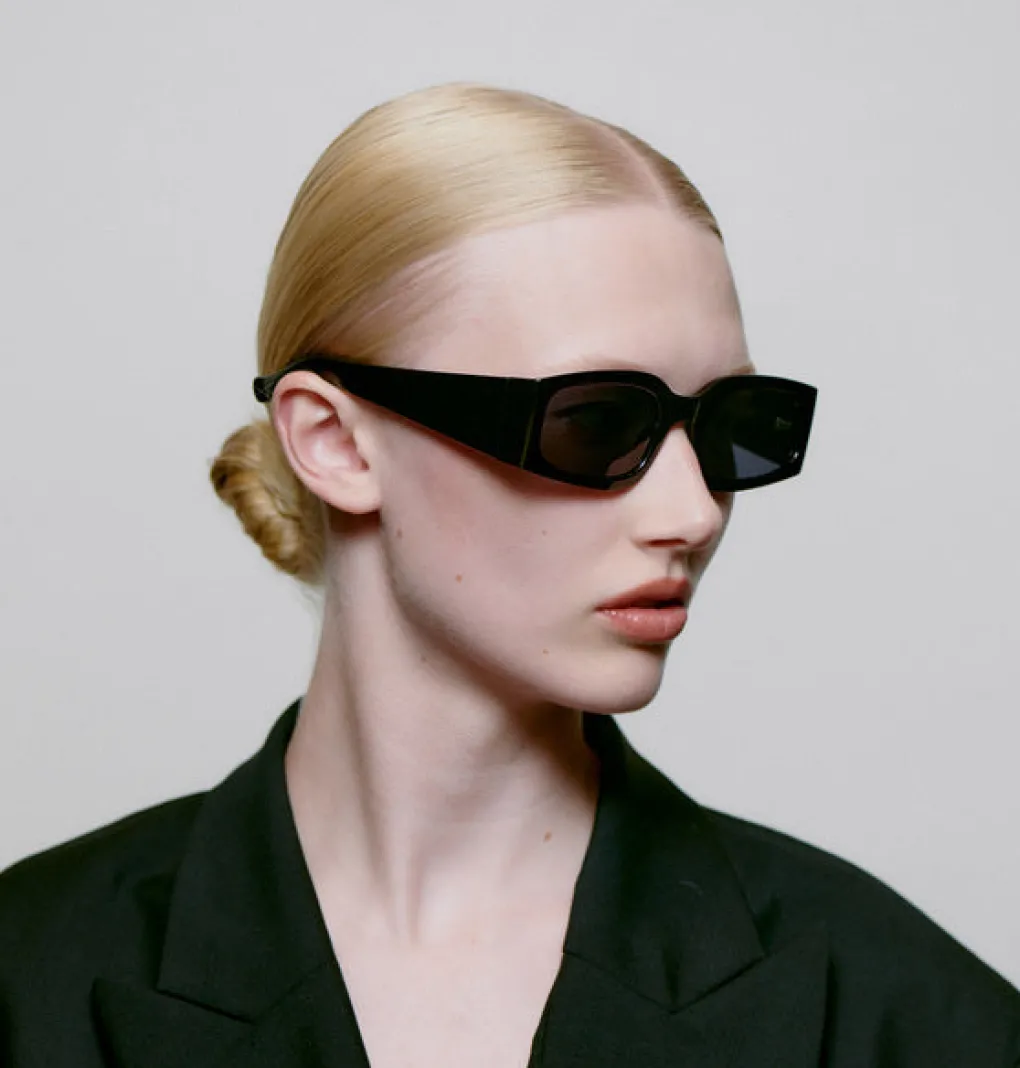 a_kjrbede_sonnenbrille_al_3-1.webp A. KJÆRBEDE Sonnenbrille Alex - Black
