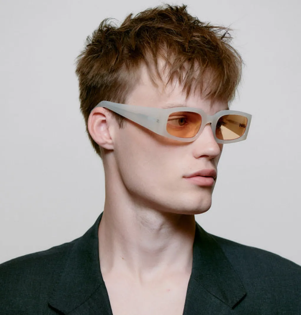 a_kjrbede_sonnenbrille_al_8.webp A. KJÆRBEDE Sonnenbrille Alex - Cream Bone
