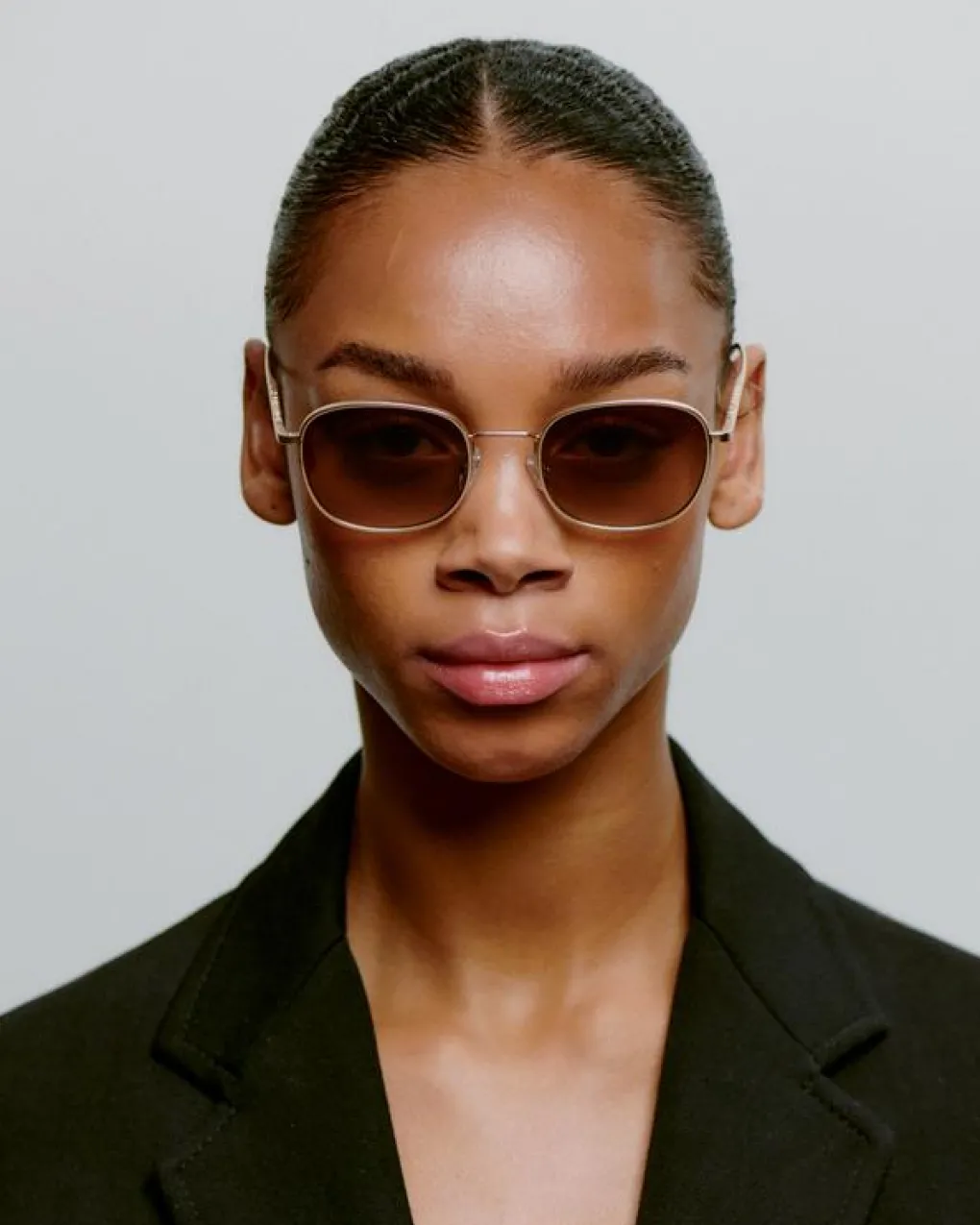 a_kjrbede_sonnenbrille_he_5.webp A. KJÆRBEDE Sonnenbrille Hello - Matte Gold
