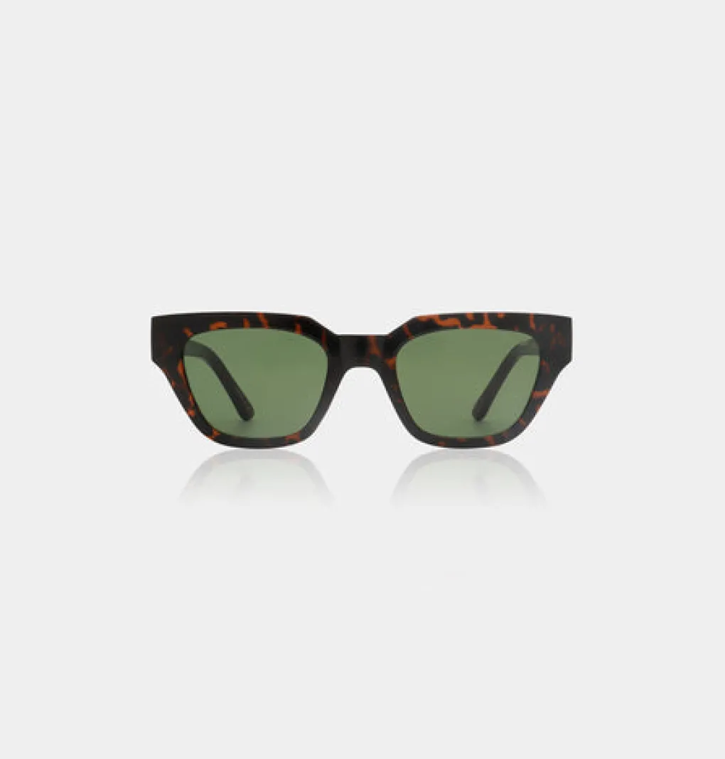 a_kjrbede_sonnenbrille_ka_0-2.webp A. KJÆRBEDE Sonnenbrille Kaws - Demi Tortoise
