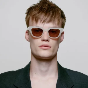 A. KJÆRBEDE Sonnenbrille Kaws - Cream Bone