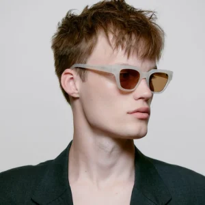 A. KJÆRBEDE Sonnenbrille Kaws - Cream Bone