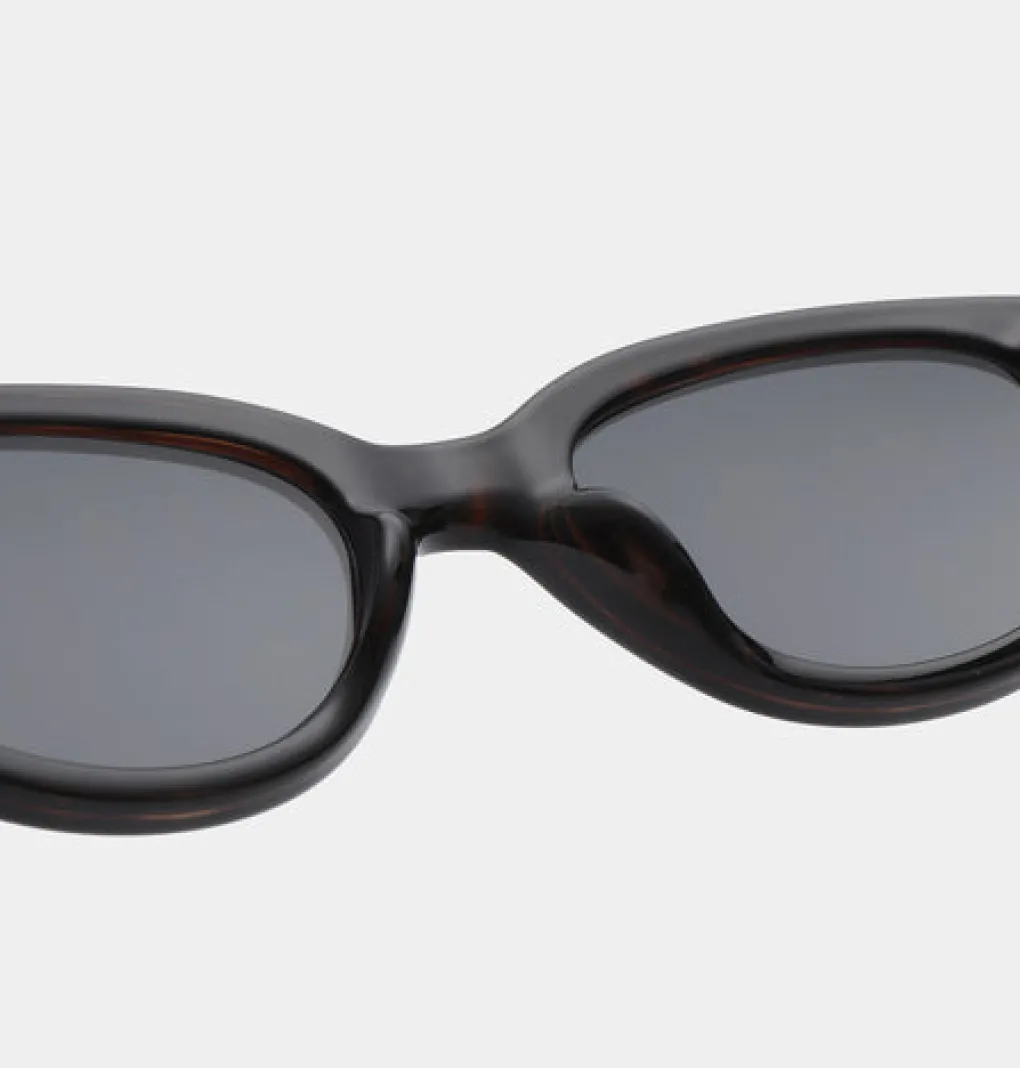 a_kjrbede_sonnenbrille_wi_3-2.webp A. KJÆRBEDE Sonnenbrille Winnie - Black