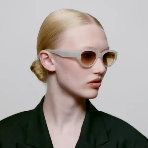 A. KJÆRBEDE Sonnenbrille Winnie - Cream Bone
