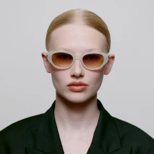 A. KJÆRBEDE Sonnenbrille Winnie - Cream Bone
