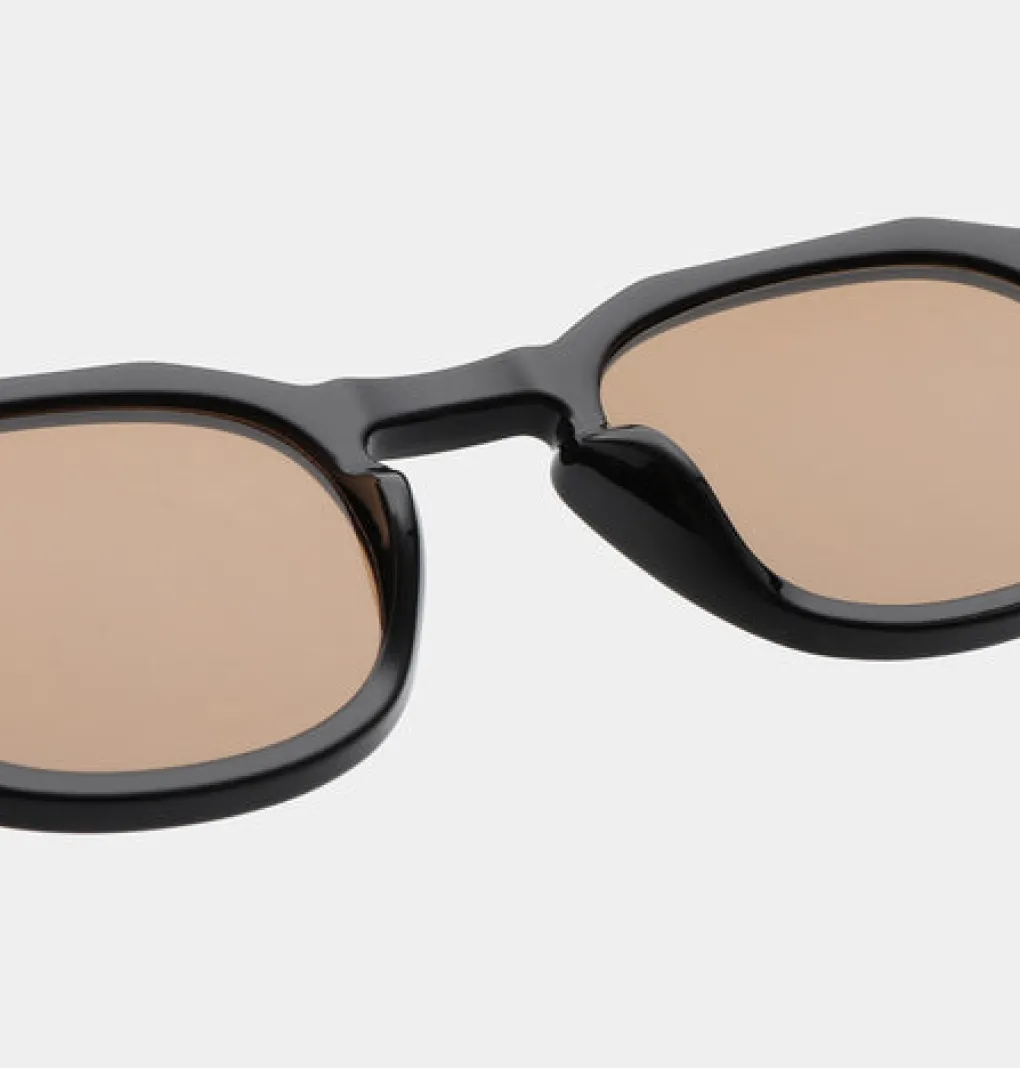 a_kjrbede_sonnenbrille_za_3.webp A. KJÆRBEDE Sonnenbrille Zan - Black