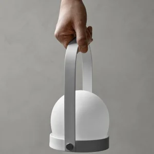 Kinder Menu Audo Copenhagen / Carrie Table Lamp Portable White
