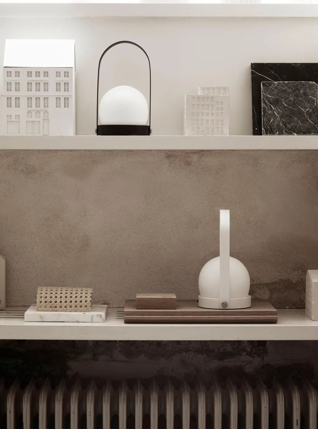 audo_copenhagen__menu_car_12.webp Kinder Menu Audo Copenhagen / Carrie Table Lamp Portable White