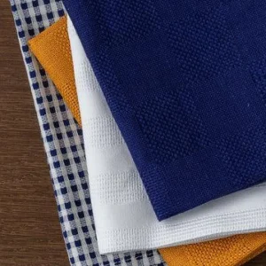 Menu Audo Copenhagen / Troides Gechirrtuch indigo / weiß 40x67cm - 2er Set