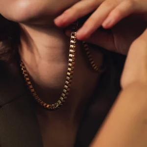 Bandhu Box chain necklace