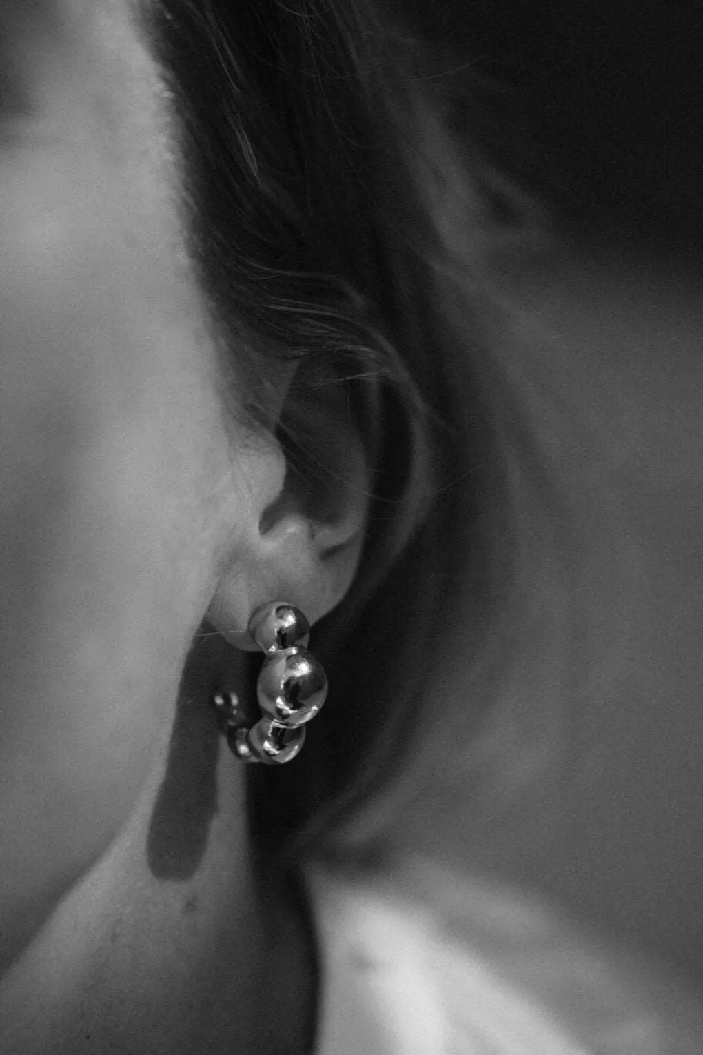 bandhu_dot_earrings_1.webp Bandhu Dot earrings