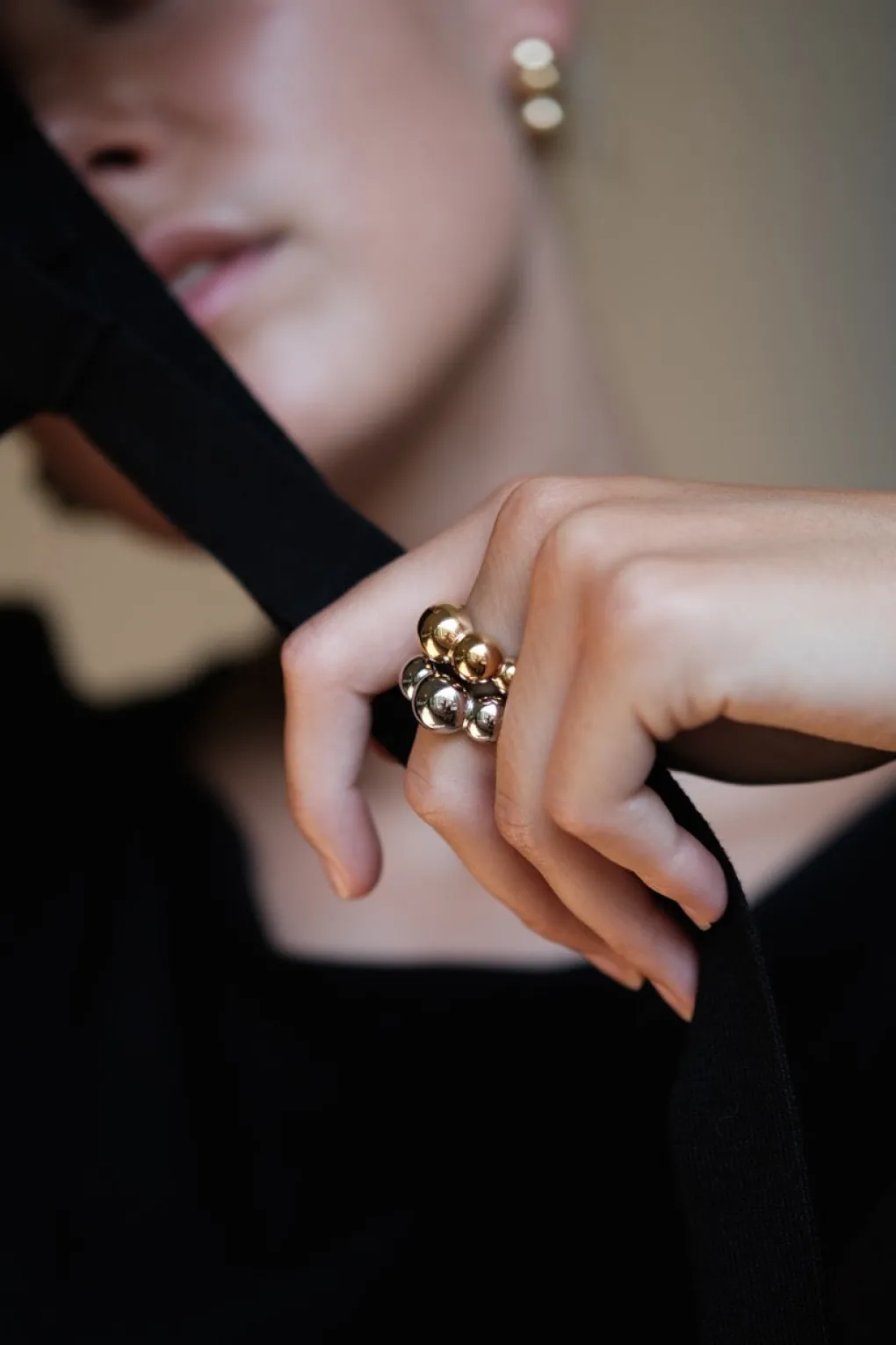 bandhu_dot_ring_3.webp Bandhu Dot Ring
