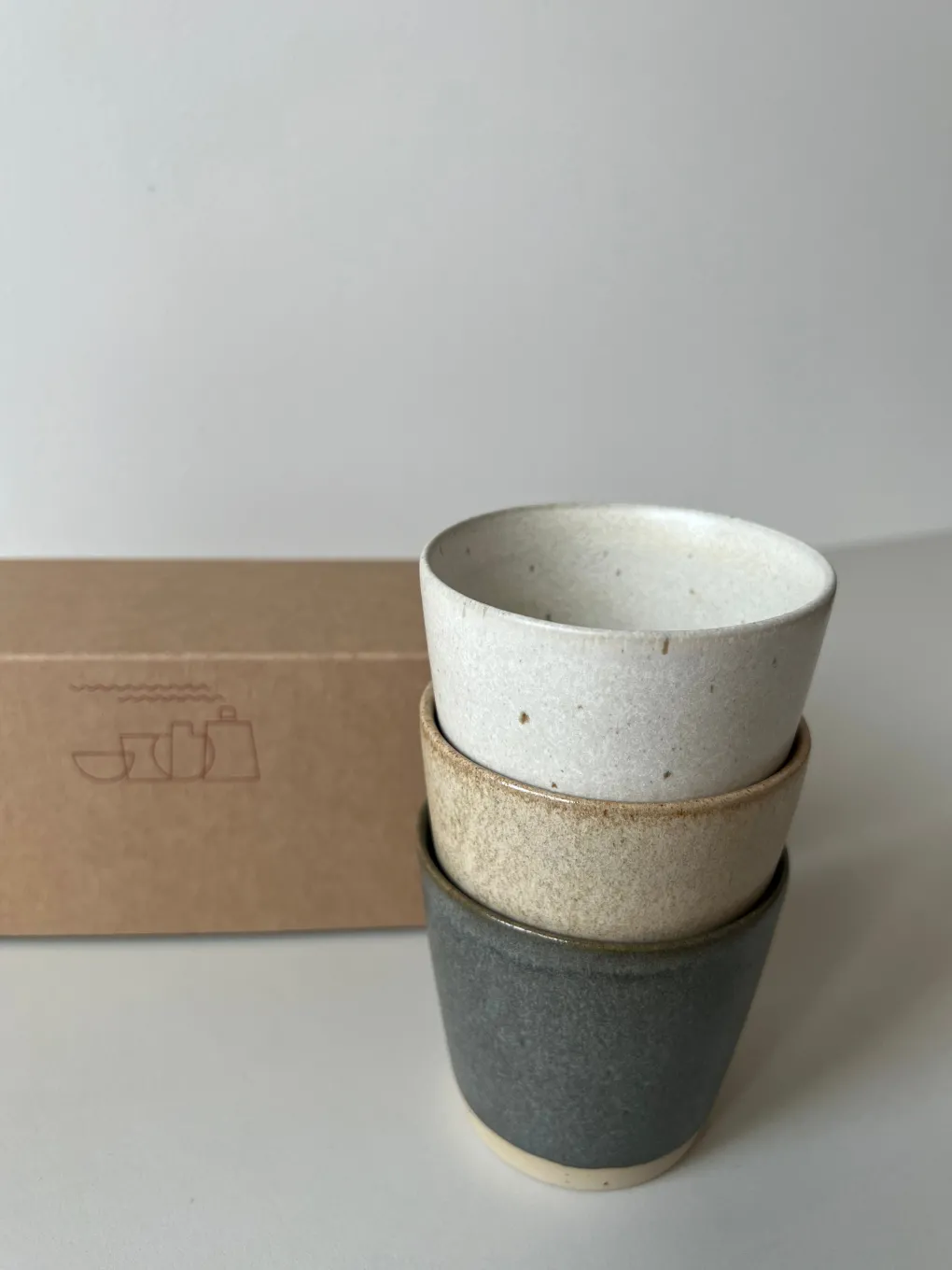 bornholms_keramikfabrik_o_1.webp Bornholms Keramikfabrik Original Cup Moods Collections Stone Island, Creamy White, Sand - 3er Set