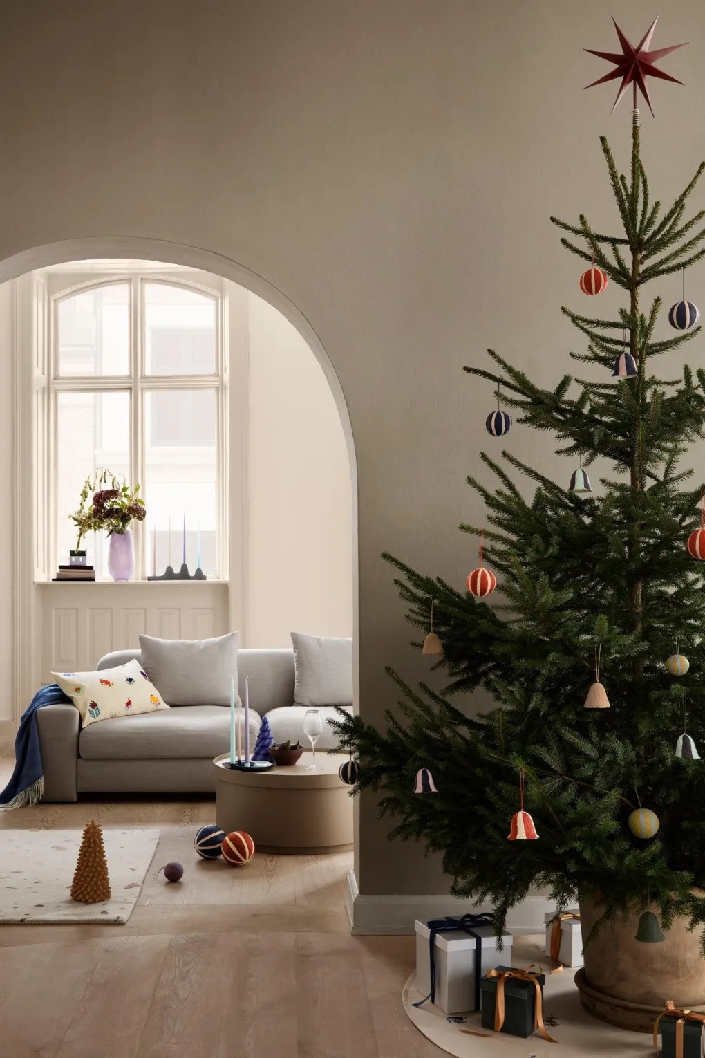broste_copenhagen_christb_1.webp Broste Copenhagen Christbaum Glocke Stripe Pulp Blackberry Purple - 6cm