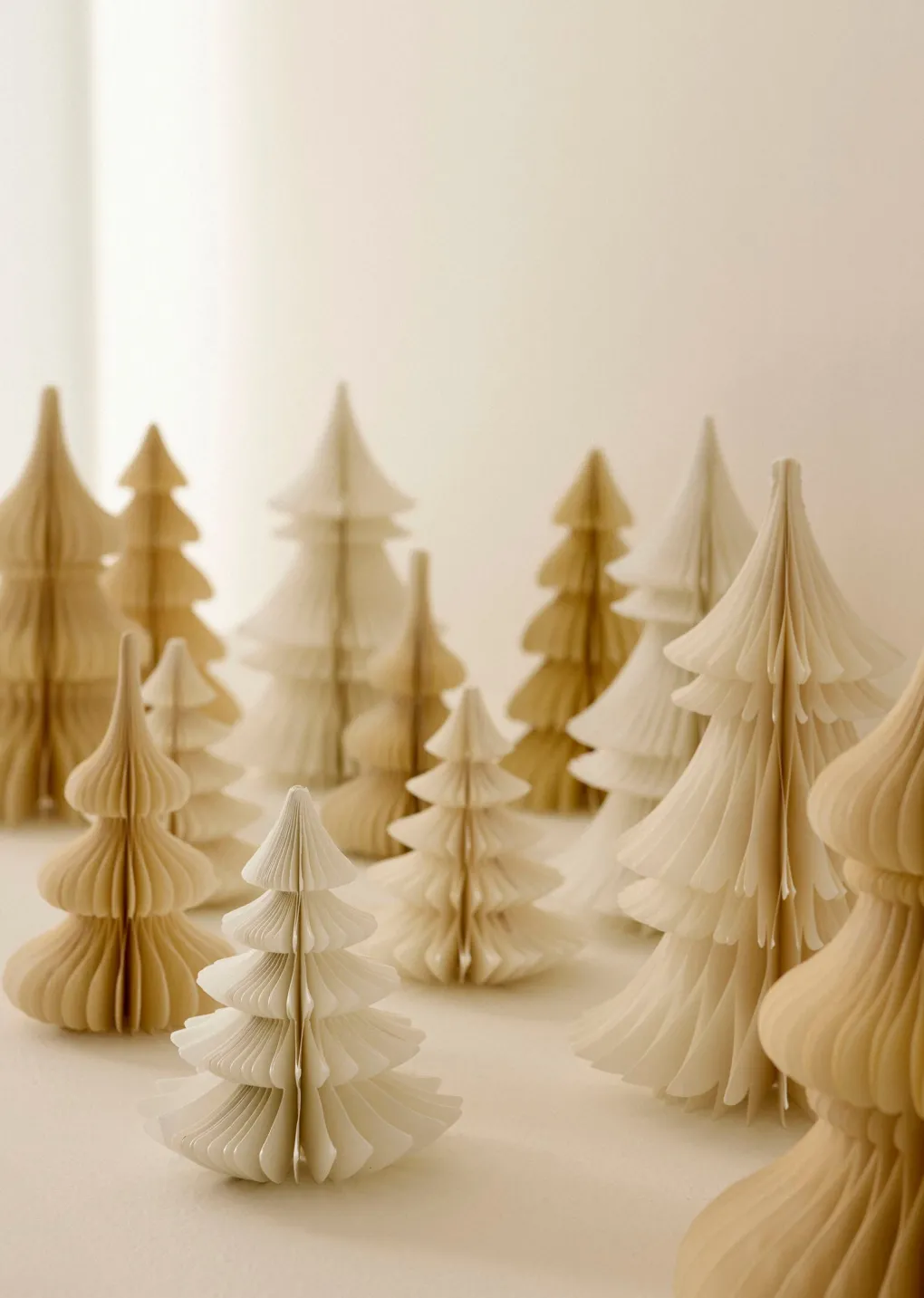 bungalow_dk_papier_honeyc_3.webp Bungalow DK Papier Honeycomb Tree Fraser Shell - 26cm