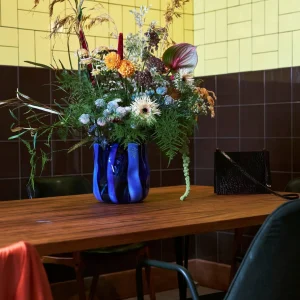 By on Vase Triton blau - 24cm
