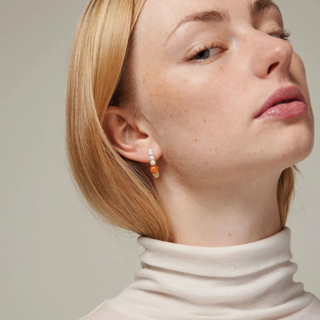 enamel_copenhagen_hoops_k_1.webp Enamel Copenhagen Hoops Kalea - pearls, orange and light yellow