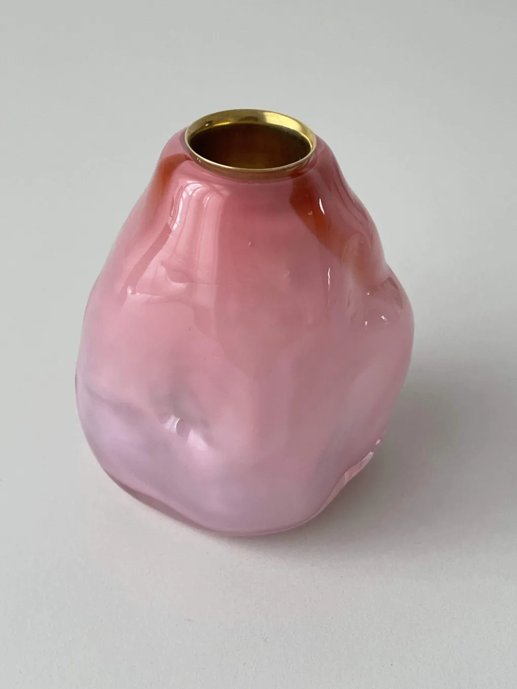 kerzenhalter_opalglas_cot_0.webp Glassblow DK Kerzenhalter Opalglas Cottoncandy - rd. 8cm