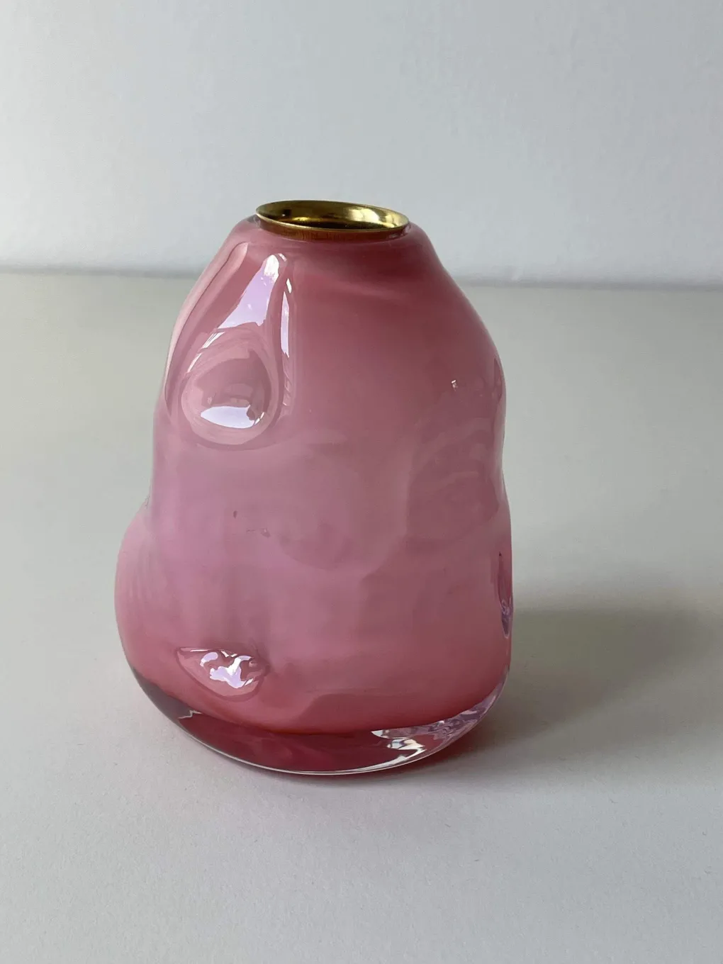 kerzenhalter_opalglas_cot_13.webp Glassblow DK Kerzenhalter Opalglas Cottoncandy - rd. 8cm