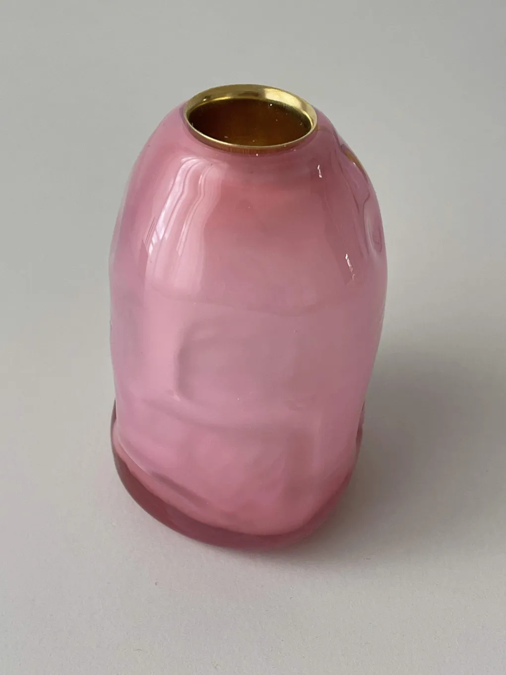kerzenhalter_opalglas_cot_7.webp Glassblow DK Kerzenhalter Opalglas Cottoncandy - rd. 8cm