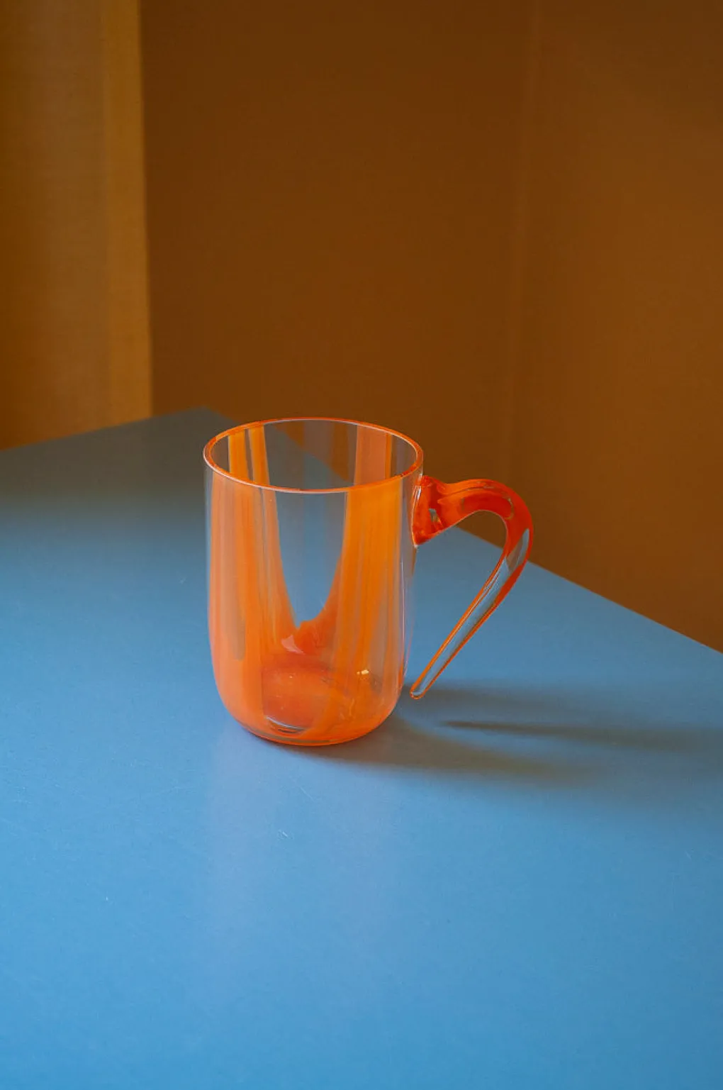 kodanska_flow_mug_cherry_6.webp Kodanska Flow Mug Cherry