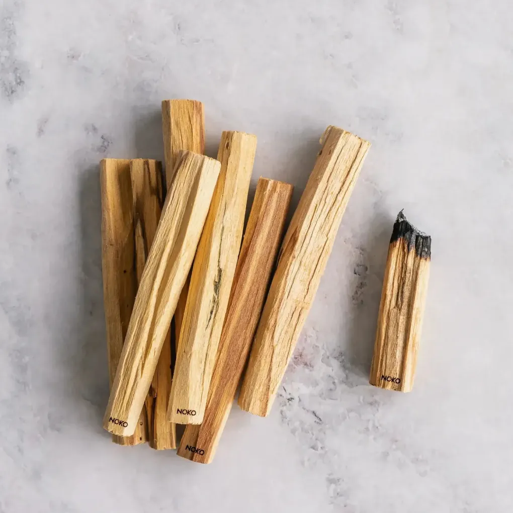 palo_santo_smudge_sticks__0.webp noord Palo Santo Smudge Sticks Räucherwerk - 5 Stück