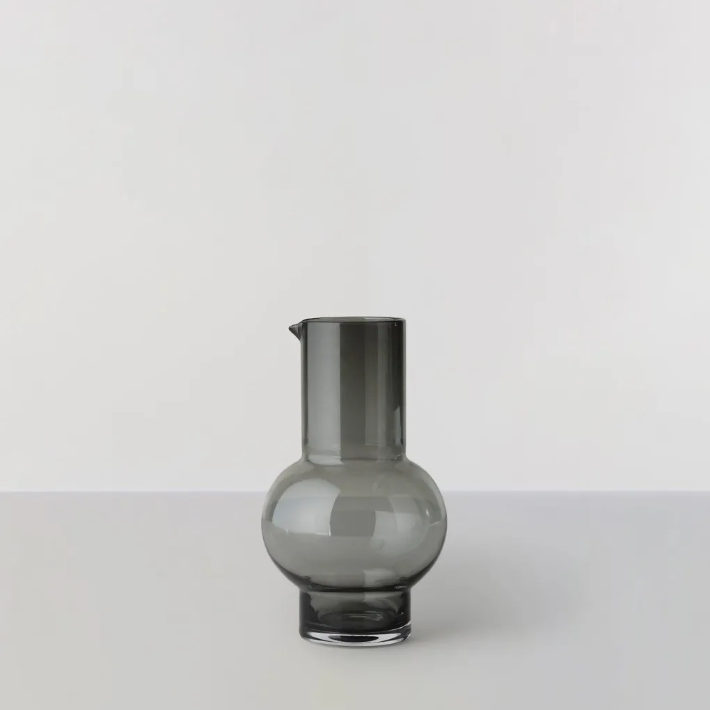 ro_collection_karaffe__sm_2.webp RO Collection Karaffe - Smoked grey