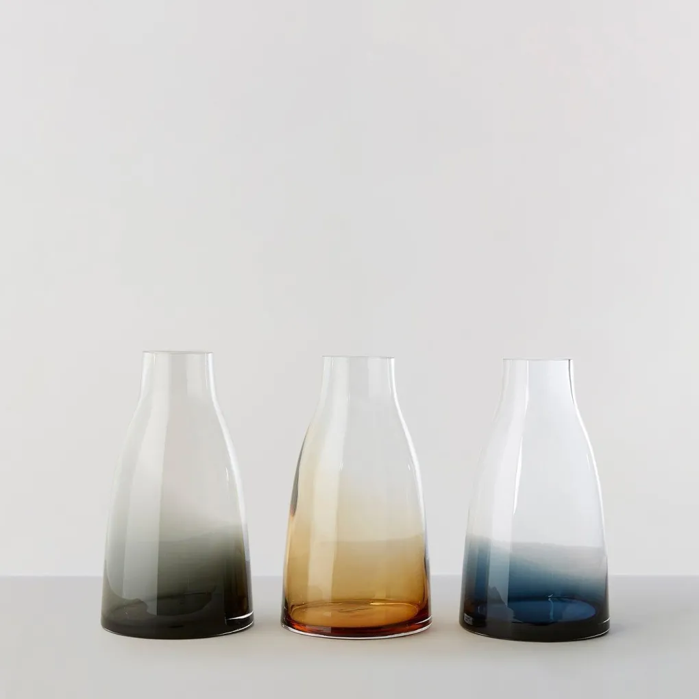 ro_collection_vase_glas_s_3.webp RO Collection Vase Glas Smoked Grey - 34cm