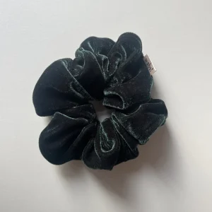 What a bun! Royal Green Velvet Scrunchie