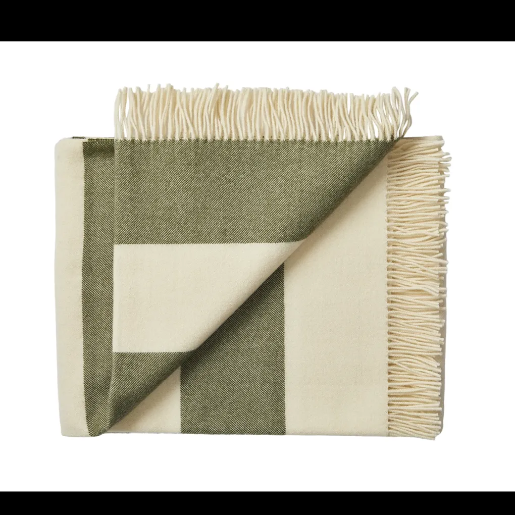 silkeborg_uldspinderi_the_0.webp Silkeborg Uld spinderi The Sweater green - 130x190 cm