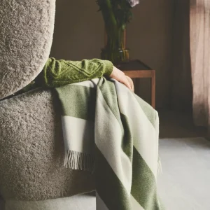 Silkeborg Uld spinderi The Sweater green - 130x190 cm