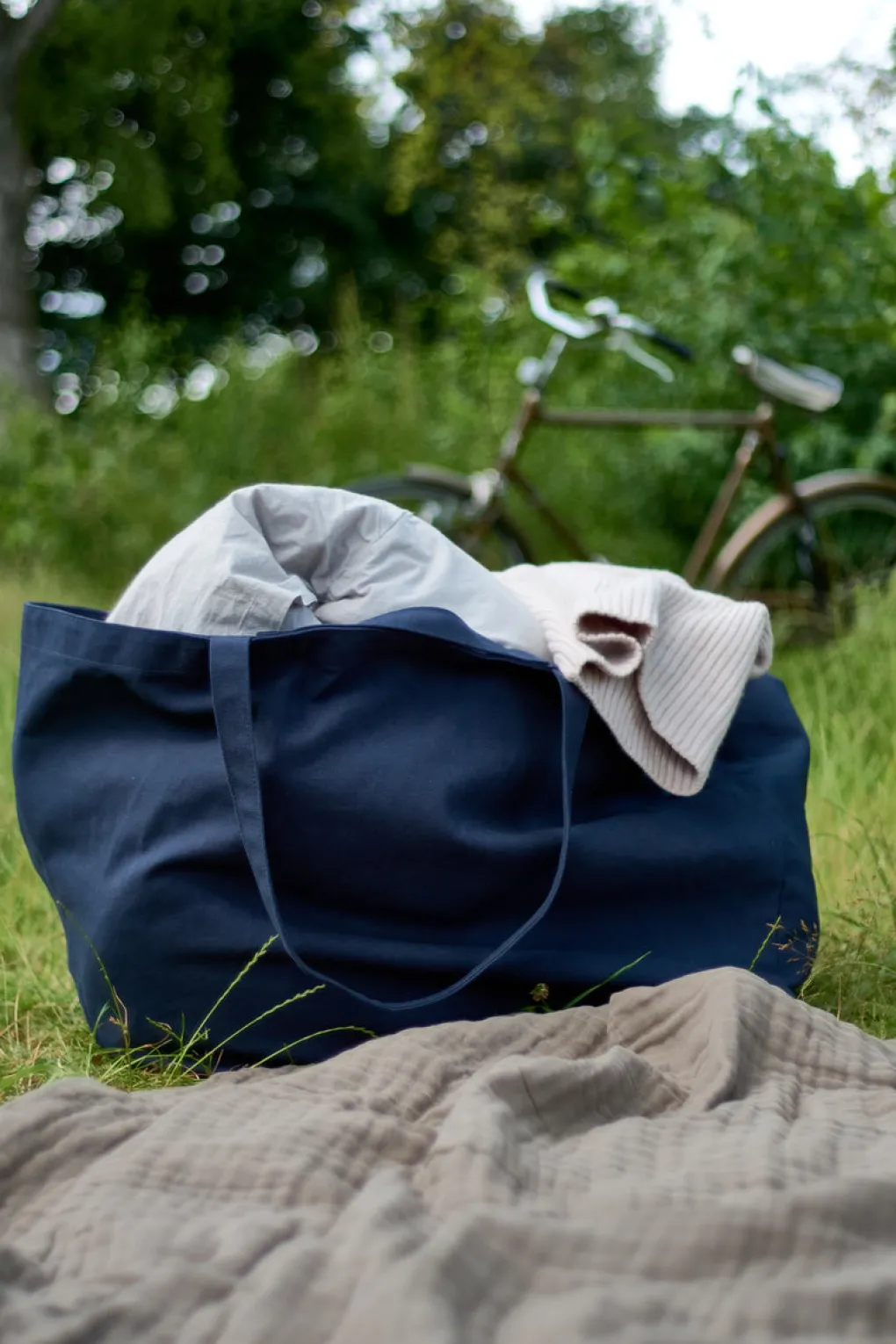 the_organic_company_big_l_1.webp The Organic Company Big long Bag dark blue - 90x45 cm