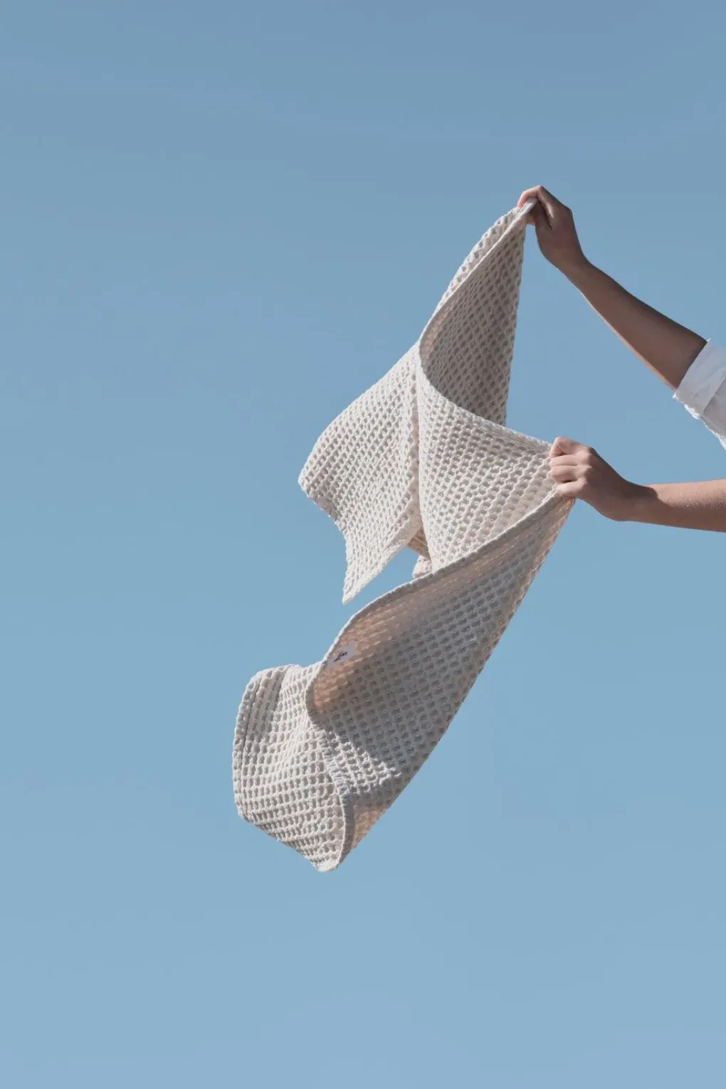the_organic_company_big_w_3-12.webp The Organic Company Big Waffle Medium Towel stone - 150x50cm