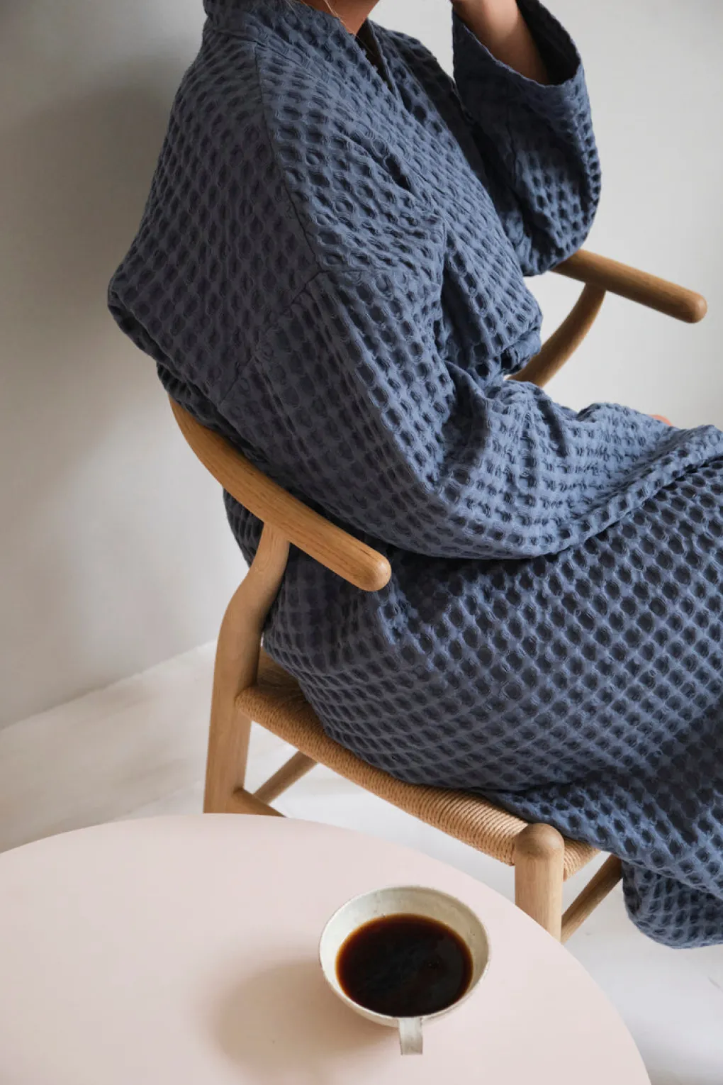 the_organic_company_big_w_5-4.webp The Organic Company Big Waffle Bademantel grey blue