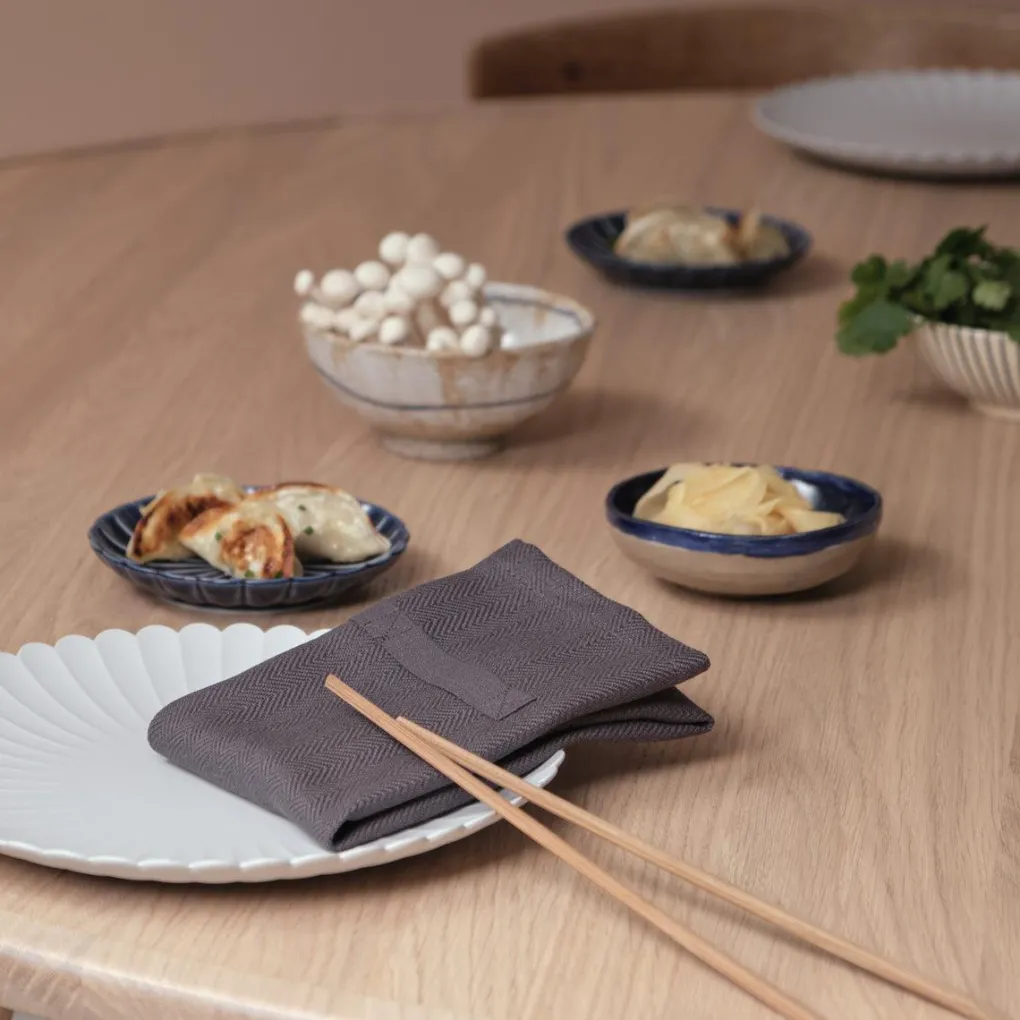 the_organic_company_stoff_4.webp The Organic Company Stoff Servietten Dinner 35x40 cm dark grey - 4er Set